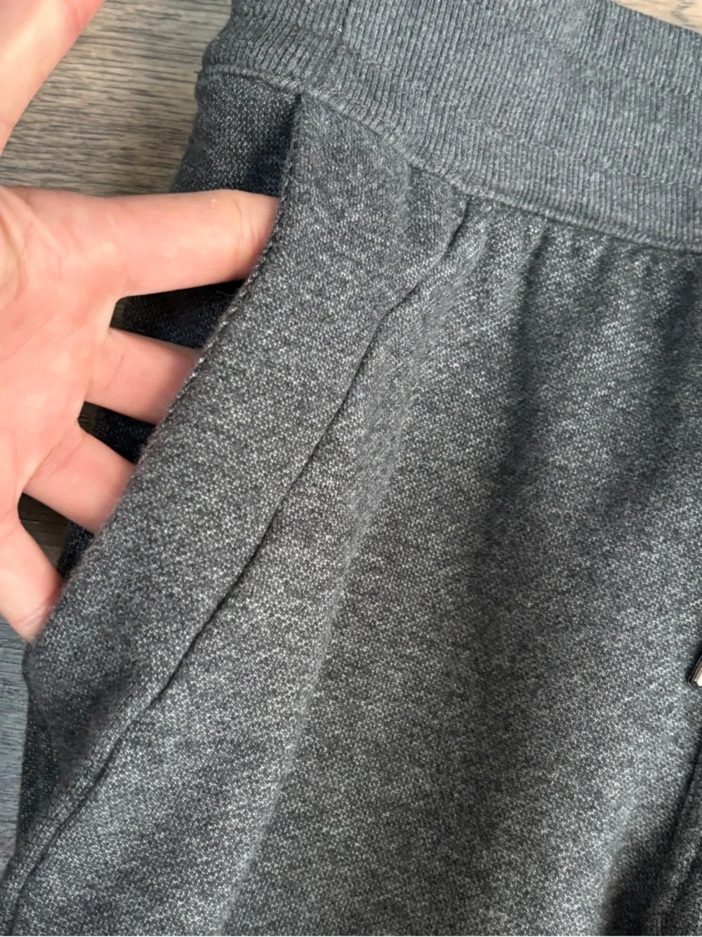 Women’s Lululemon Jogger Sweatpants Drawstring Pockets Gray Sz 8